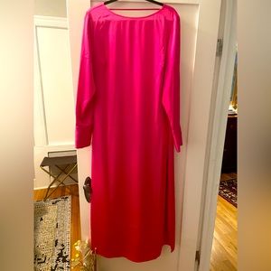 H&M brand new w tags. Tea length style. Open back . Satin. Beautiful